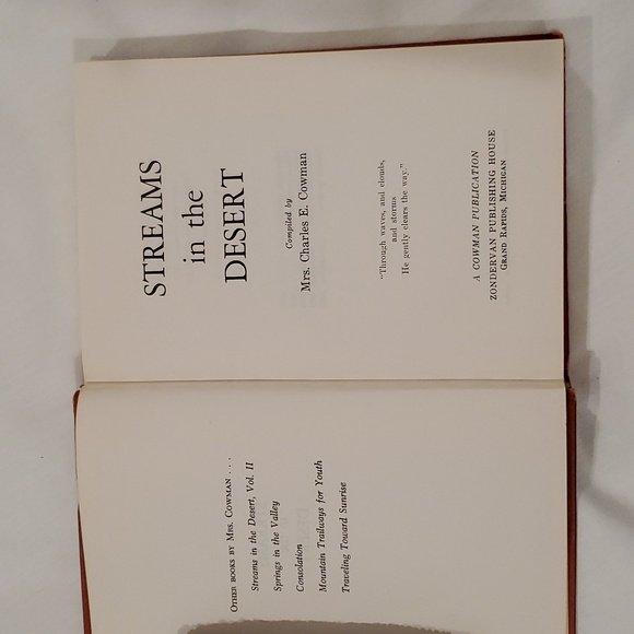 STREAMS IN THE DESERT 🏜 VOLUME 1 BY: COWMAN - Picture 7 of 11